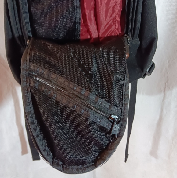 Dakine Black Cosmo 6.5L Backpack Bag Organizer Pockets Womens - Picture 5 of 10